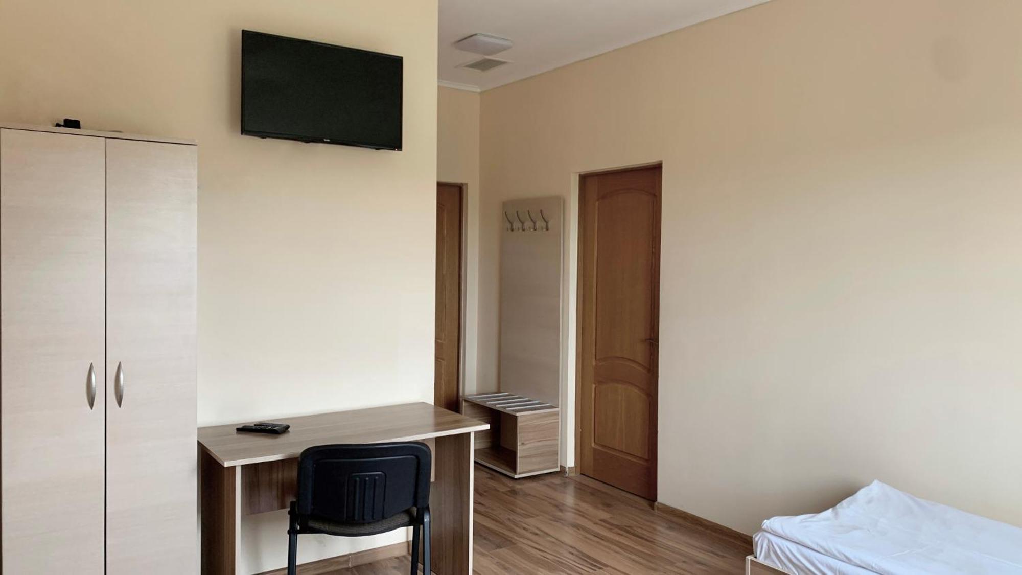 Budget Hotel Ekotel Lviv Extérieur photo