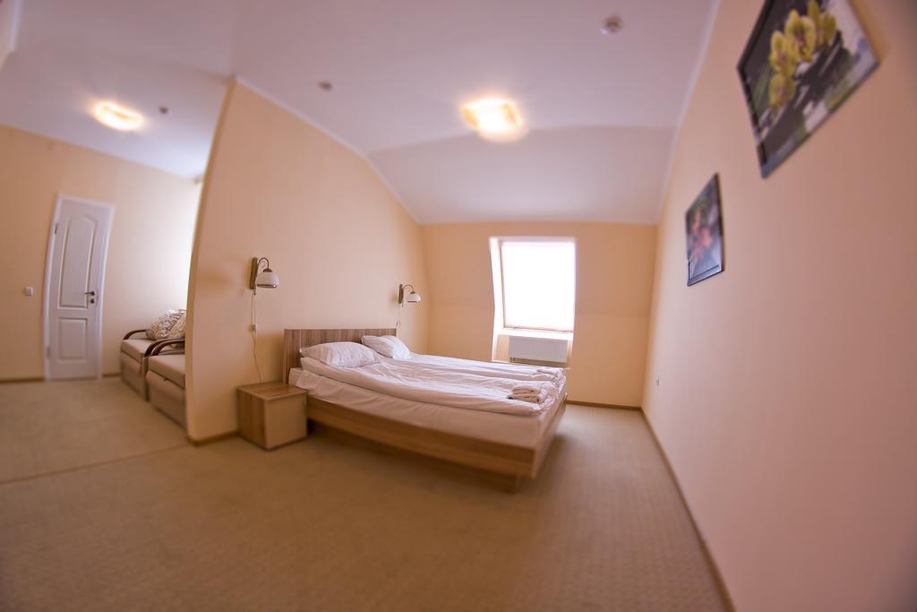 Budget Hotel Ekotel Lviv Extérieur photo