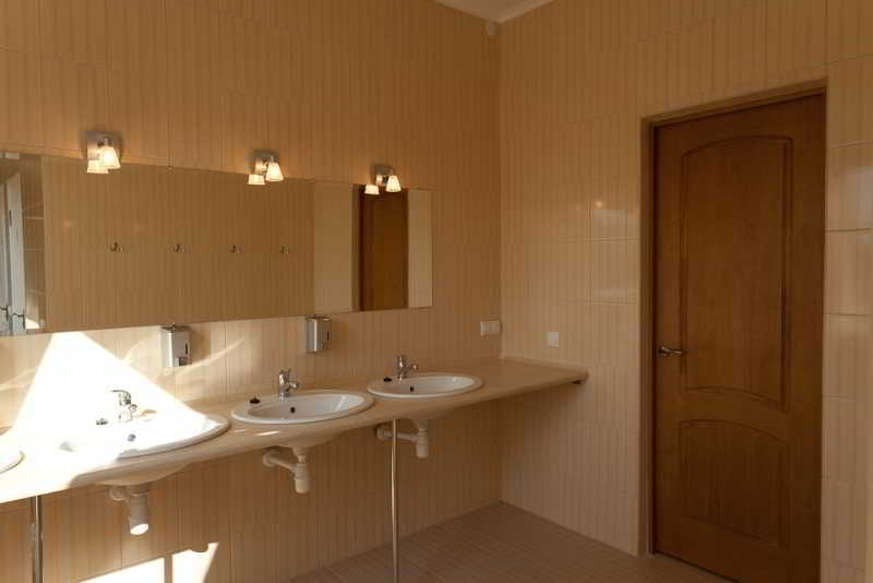 Budget Hotel Ekotel Lviv Extérieur photo