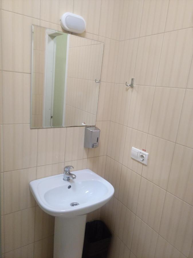 Budget Hotel Ekotel Lviv Extérieur photo